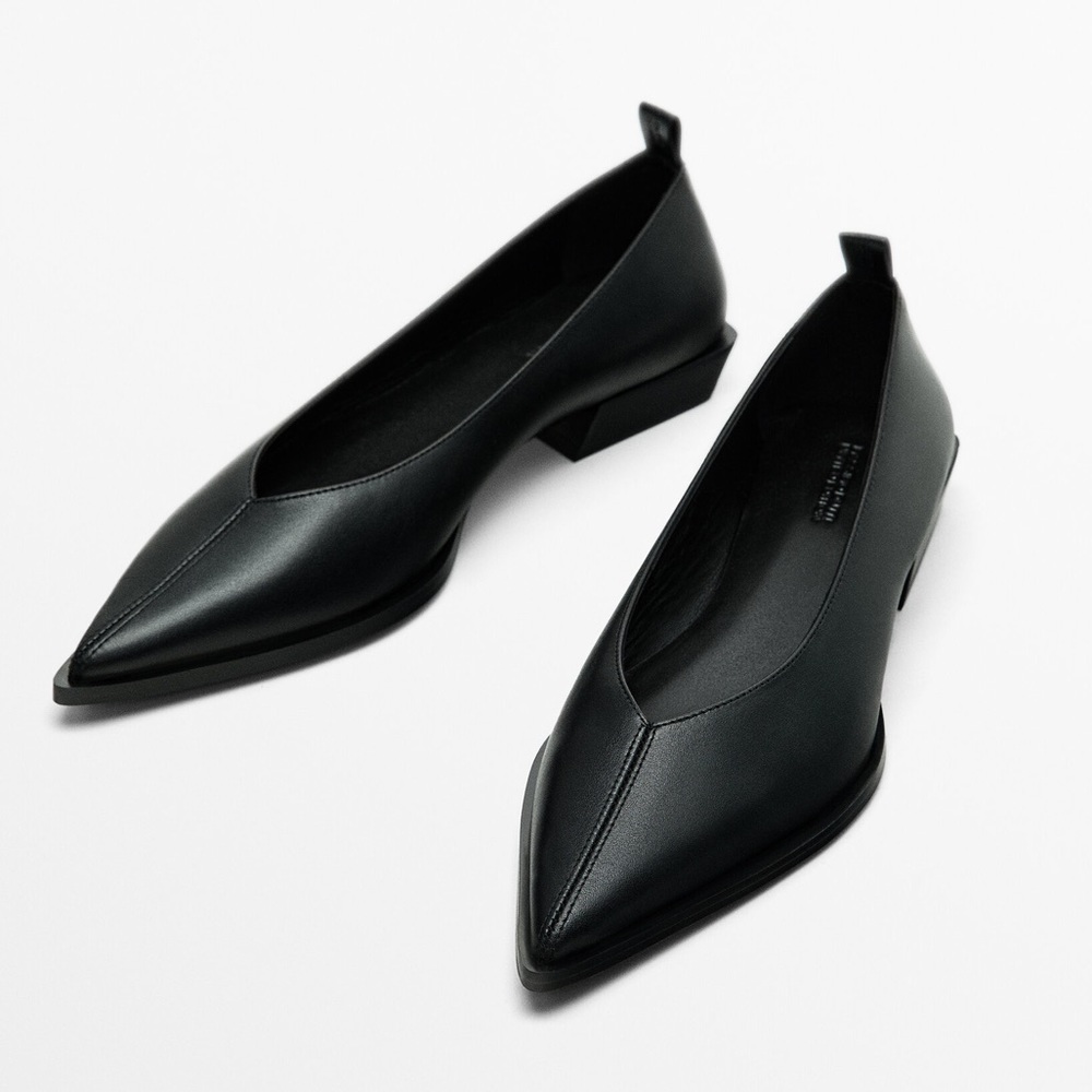 Massimo Dutti Black Pointed Leather Flats